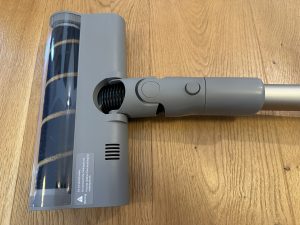 Verbindung zwischen Saugrohr und Multi-Bodendüse des Dreame Z10 Station Akku-Staubsaugers