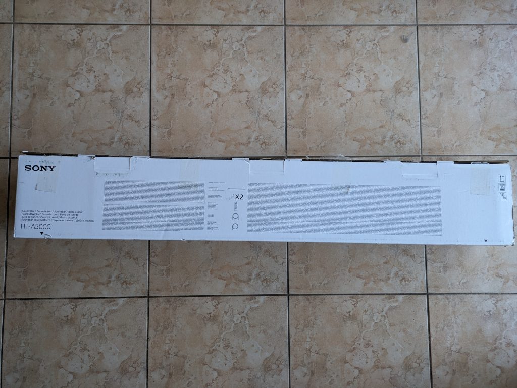 Verpackung der Sony HT A5000 Soundbar von hinten