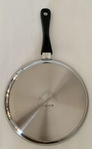 WMF Devil Pfannenset 28-Zentimeter-Pfanne von unten