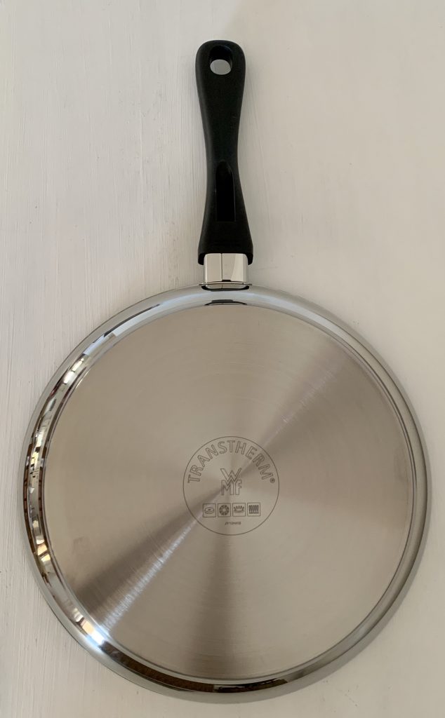 WMF Devil Pfannenset 28-Zentimeter-Pfanne von unten