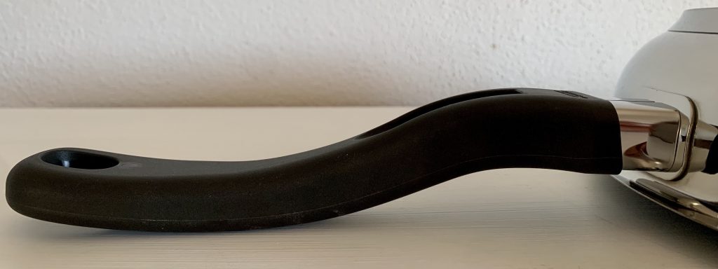WMF Devil Pfannenset Griff umgedrehte Pfanne von der Seite