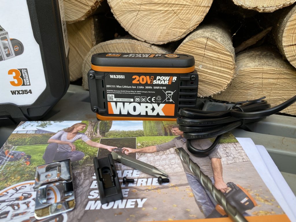 WORX-20V-Akku-Schlagbohrschrauber-SlammerDrill-WX354-Zubehör+Akku