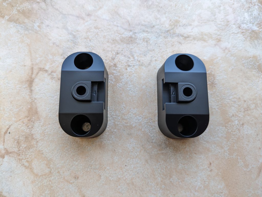 Wandhalterung der Lautsprecher der JBL Bar 800 Soundbar zweite Ansicht