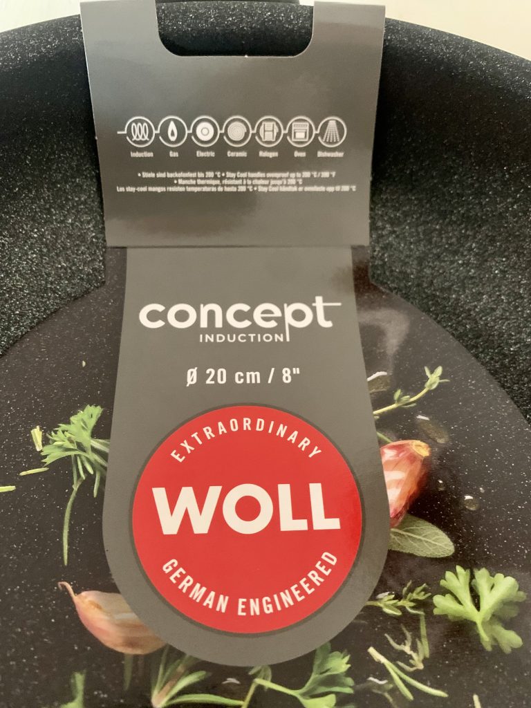 Woll Concept Pfanne Nahaufnahme Schutzkarton