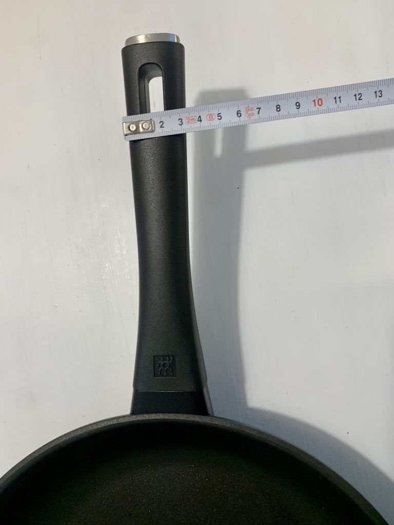 ZWILLING Madura Plus Pfanne Griffbreite
