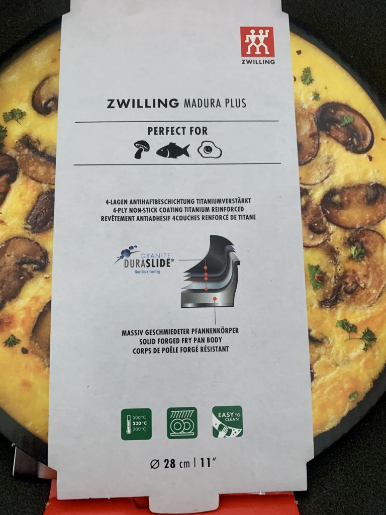 ZWILLING Madura Plus Pfanne Produktinformationen auf dem Schutzkarton Teil 1