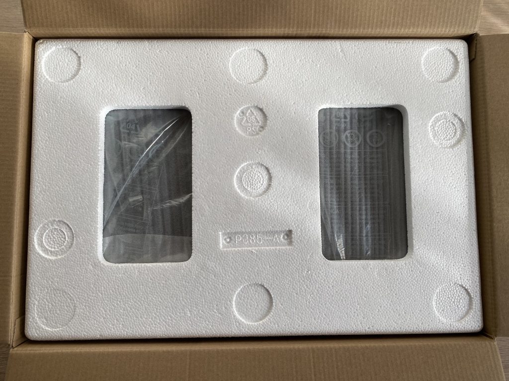 Edifier R980T PC-Lautsprecher in der Verpackung 1
