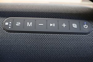 Tronsmart Bang Bluetooth-Lautsprecher Knöpfe