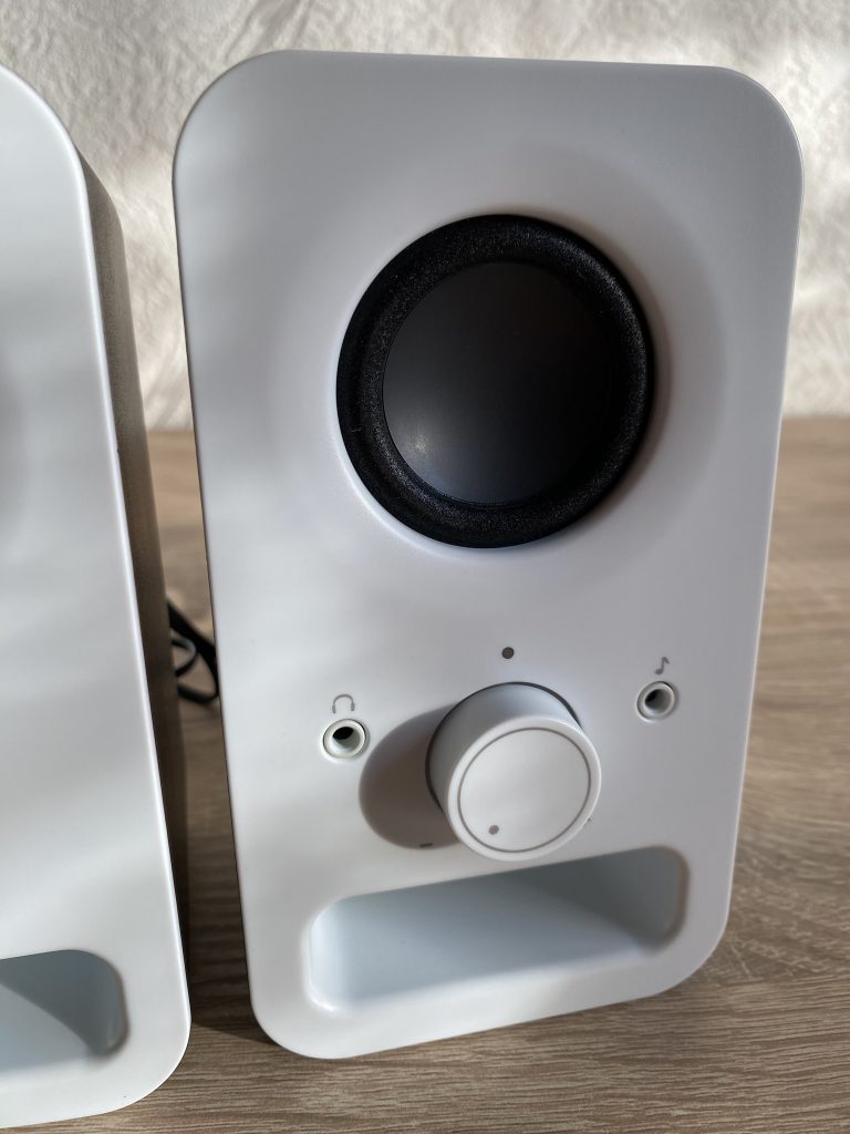 Logitech Z150 PC-Lautsprecher Detail Vorderseite