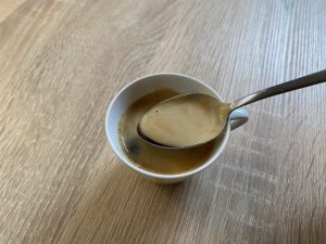 Mövenpick Barista Espressobohnen Crema im Löffel