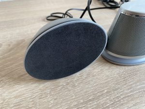 AmazonBasics V620 PC-Lautsprecher Detail Unterseite