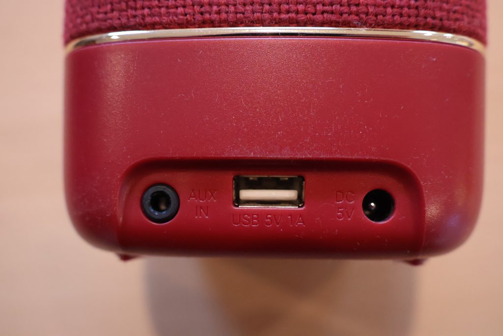 Roberts Beacon 335 Bluetooth-Lautsprecher Anschlüsse