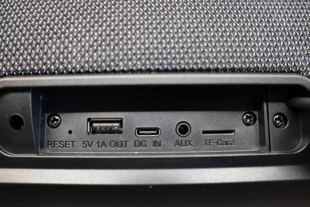 Tronsmart Bang Bluetooth-Lautsprecher Anschlüsse