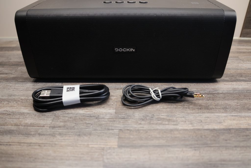 Dockin D Fine Evo Bluetooth-Lautsprecher mit Kabels