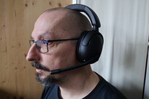 Sony Inzone H5 Gaming-Headset Action 1