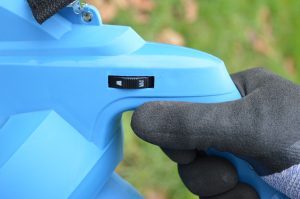 Güde GLS 3000 Vario Laubsauger in Betrieb Nahaufnahme Geschwindigkeitsregelung