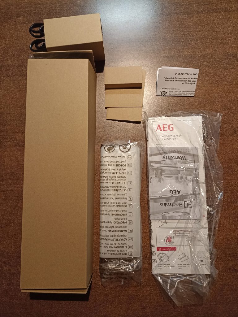 AEG VS4-1-4AG Vakuumierer, Lieferumfang mit Innenverpackung