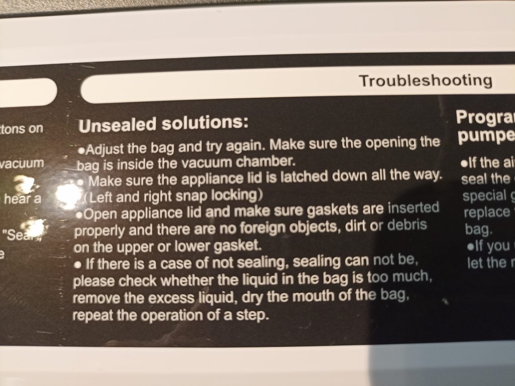 Amazon Basics Vakuumierer, Aufdruck auf dem Gerät 3