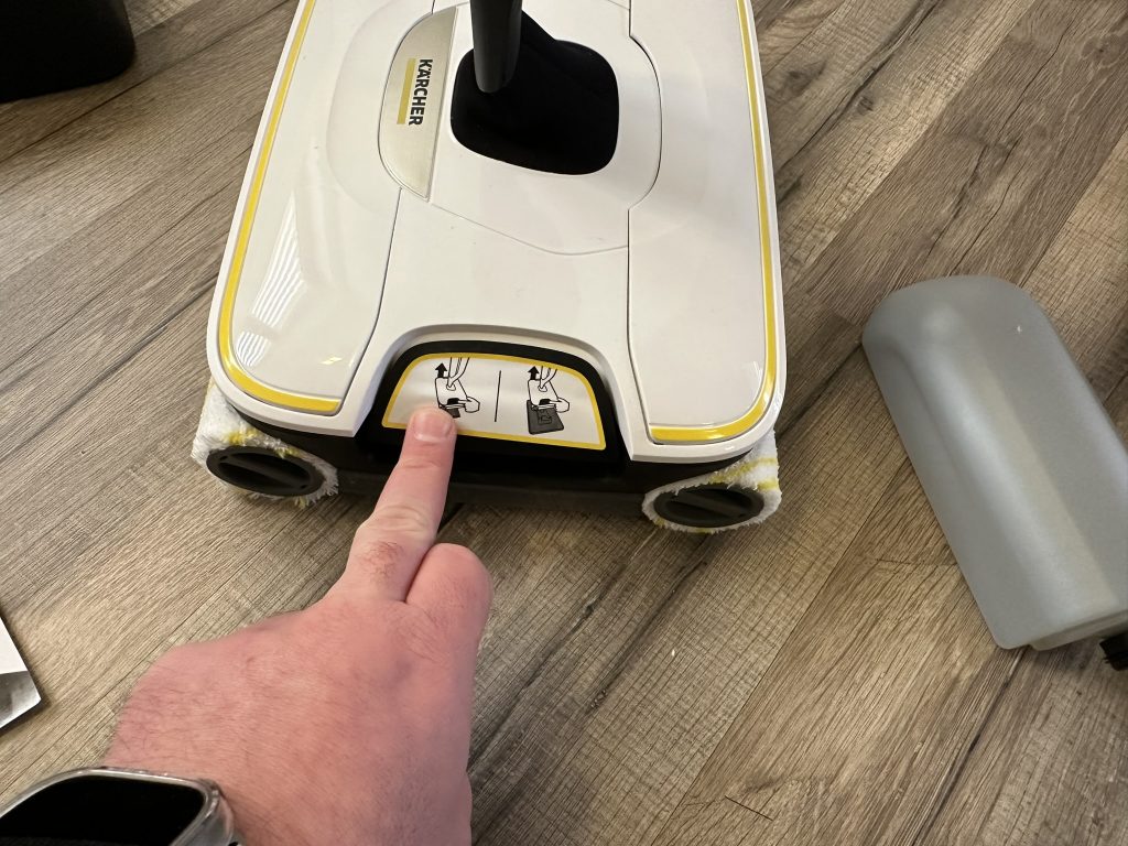 Anleitung des Kärcher FC7 Cordless Extra Hartbodenreinigers von oben