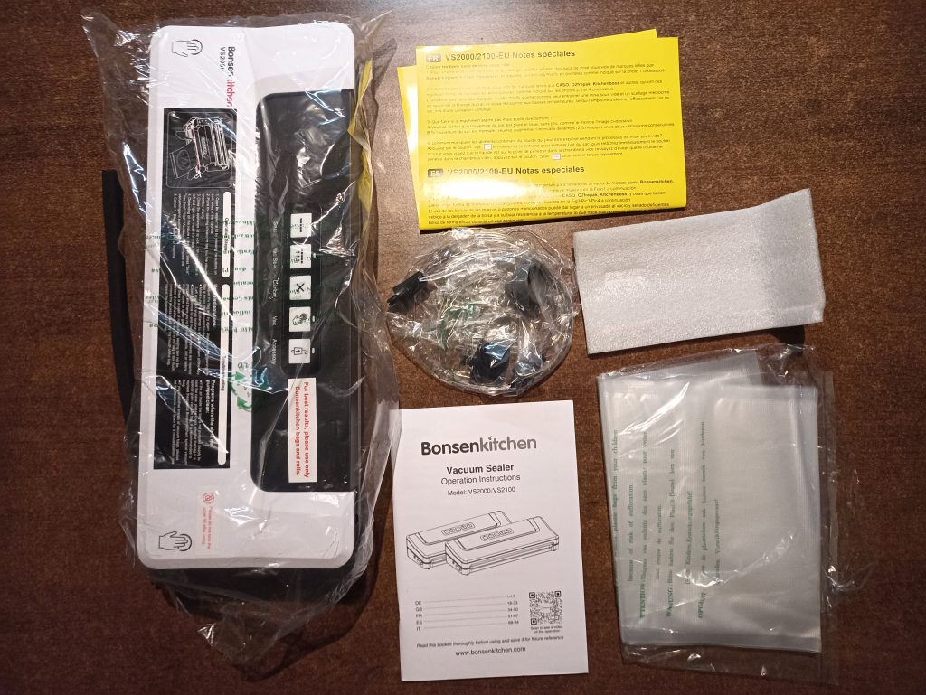 Bonsenkitchen VS2000 Vakuumierer, Lieferumfang mit Innenverpackung