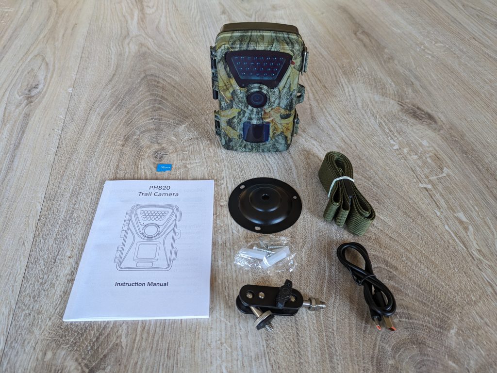 Gesamter Lieferumfang der MAXDONE PH820 Wildkamera
