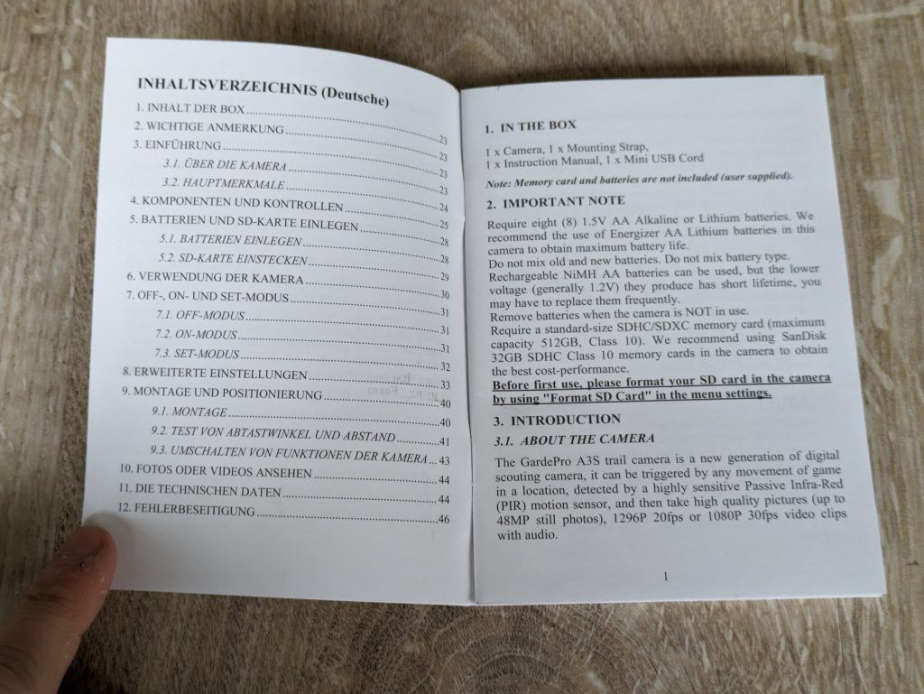 Handbuch der GardePro A3S Wildkamera, geöffnet