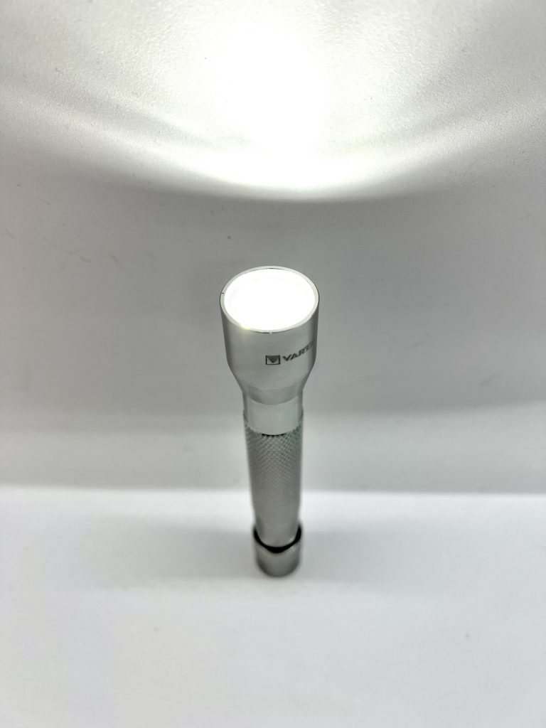 VARTA F10 Taschenlampe eingeschaltet