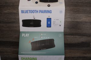 JBL Charge 5 Wi-Fi Anleitung offen