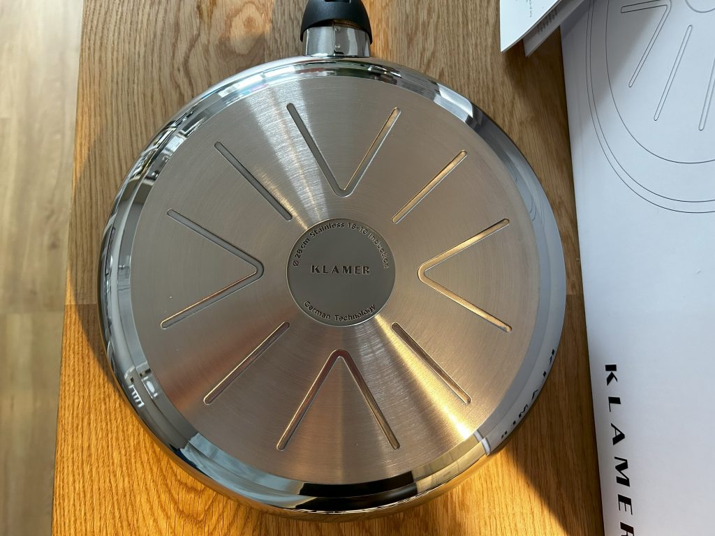 Klamer Profi Pfanne Unterseite