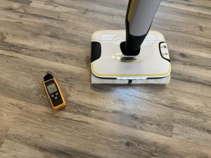 Lautstärke des Kärcher FC7 Cordless Extra Hartbodenreinigers von links
