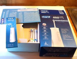 Oral-B AquaCare 6 Lieferumfang