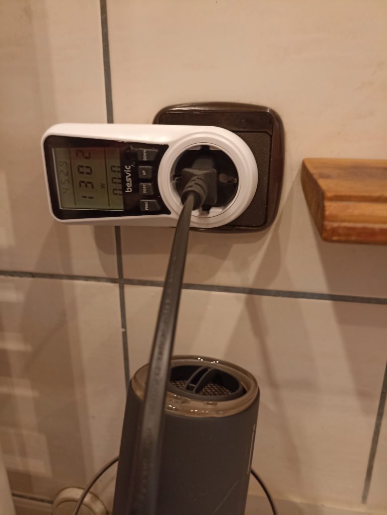 Panasonic EH-NAOJ Haartrockner, Messen der Leistung in Watt
