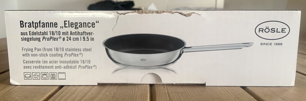 RÖSLE Elegance beschichtete Pfanne im Karton von der Seite