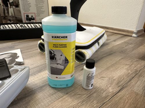 Reinigungsmittel des Kärcher FC7 Cordless Extra Hartbodenreinigers