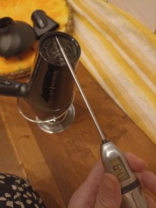 Remington D3198 Haartrockner,Messen der Temperatur am Gebläse