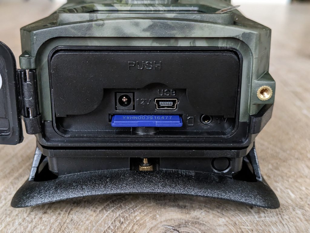 SD-Karte der SECACAM Wild-Vision Wildkamera