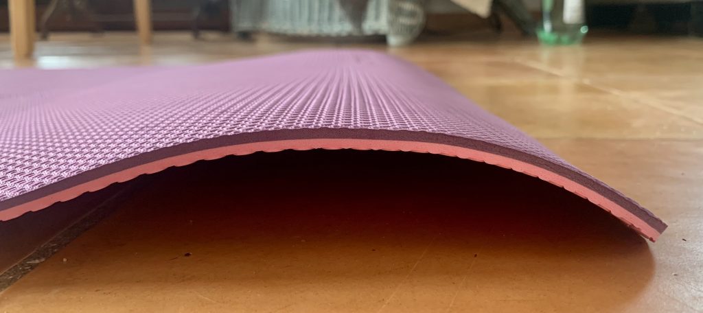 TOPLUS Yogamatte Enden der aufgerollten Matte