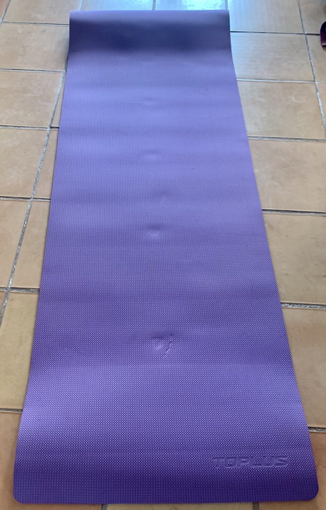 TOPLUS Yogamatte aufgerollt
