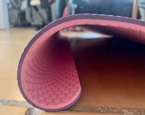TOPLUS Yogamatte aufgerolltes Ende