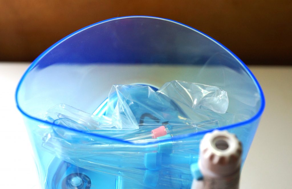 TUREWELL-Munddusche Düsen verpackt in Wassertank