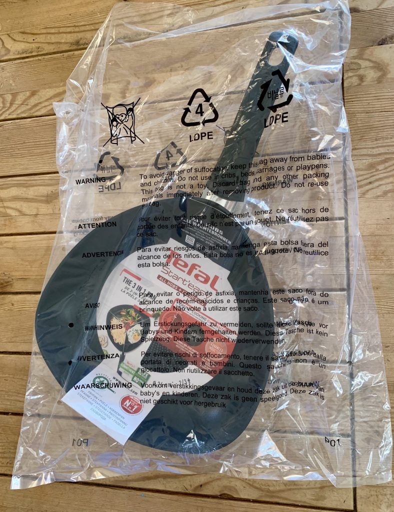Tefal C26770 Start’Easy Triangle beschichtete Dreieckspfanne in der Folie