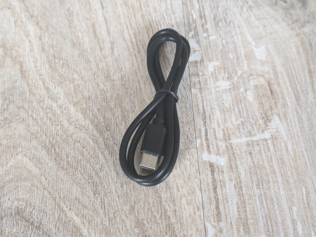 USB-Kabel der JOH Javelins M1 Wildkamera