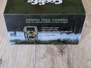 Verpackung der Coolife PH700A Wildkamera von vorne in der Nahansicht