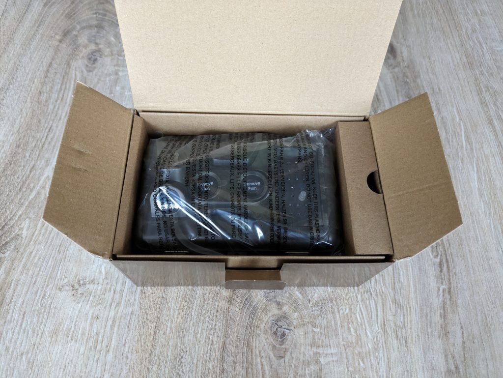 Verpackung der GardePro A3S Wildkamera geöffnet