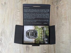 Verpackung der JOH Javelins M1 Wildkamera geöffnet