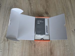 Verpackung der iZEEKER iG200 Wildkamera geöffnet