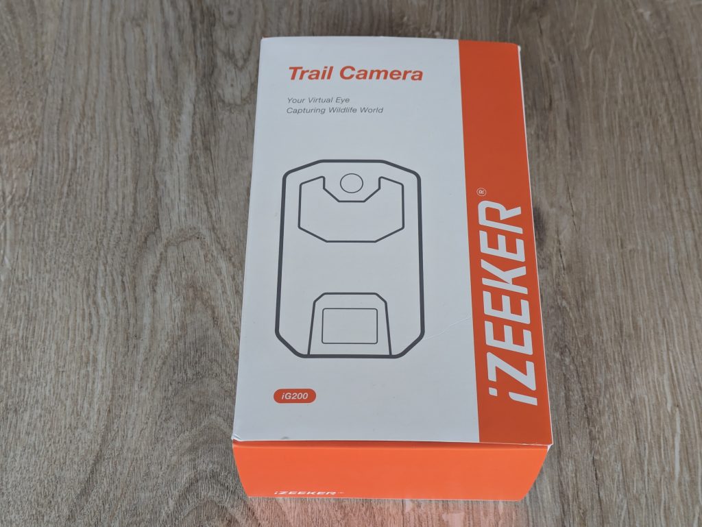 Verpackung der iZEEKER iG200 Wildkamera von vorne