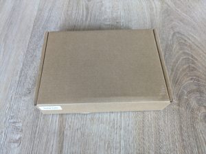 Verpackung des Solarpanels der NETVUE Birdfy Wildkamera