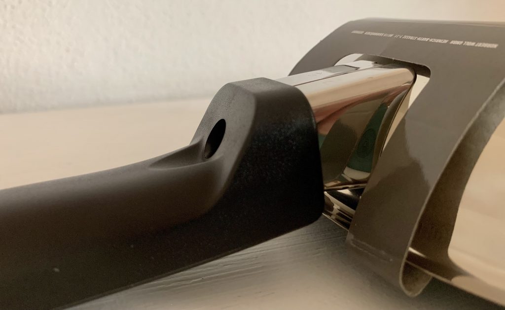 Woll Concept beschichtete Pfanne Nahaufnahme Griffbefestigung
