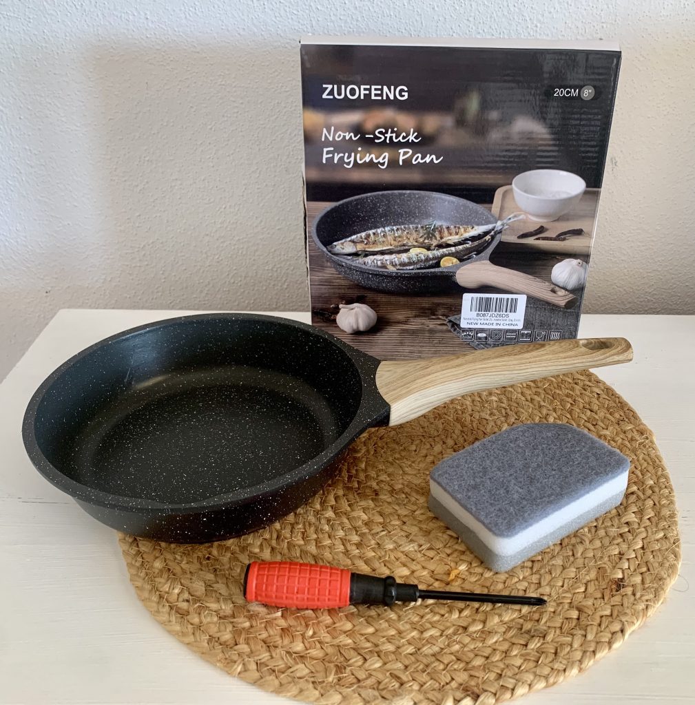 ZUOFENG beschichtete Pfanne mit Schwamm und Schraubenzieher